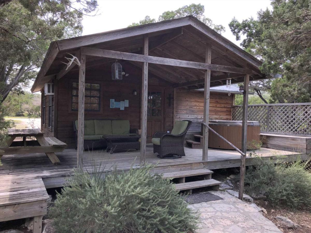 Rockin' B Ranch Love Shack Pipe Creek 외부 사진
