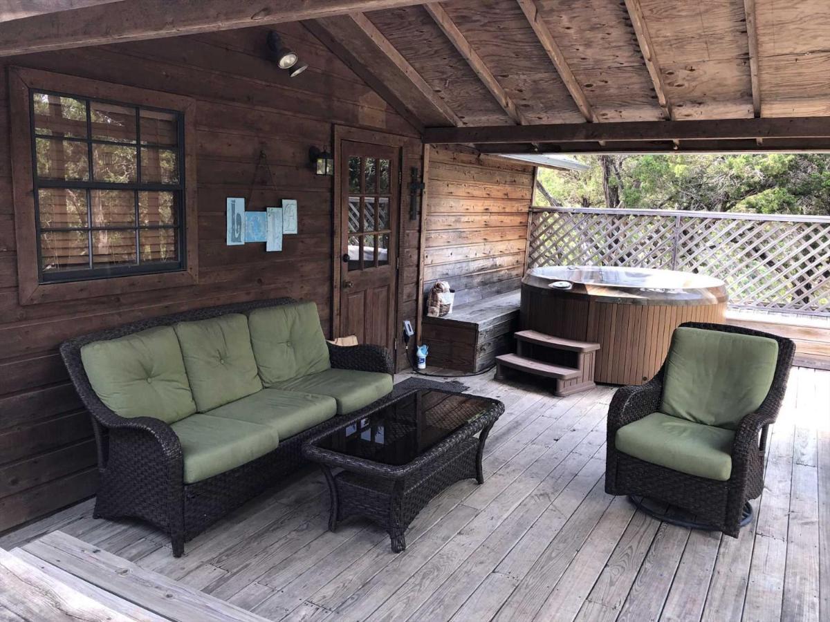 Rockin' B Ranch Love Shack Pipe Creek 외부 사진