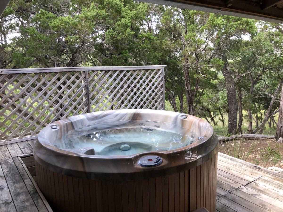 Rockin' B Ranch Love Shack Pipe Creek 외부 사진